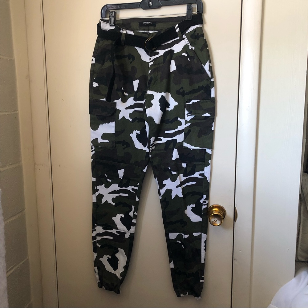 ❗️3 for $15❗️Camo cargo pants
